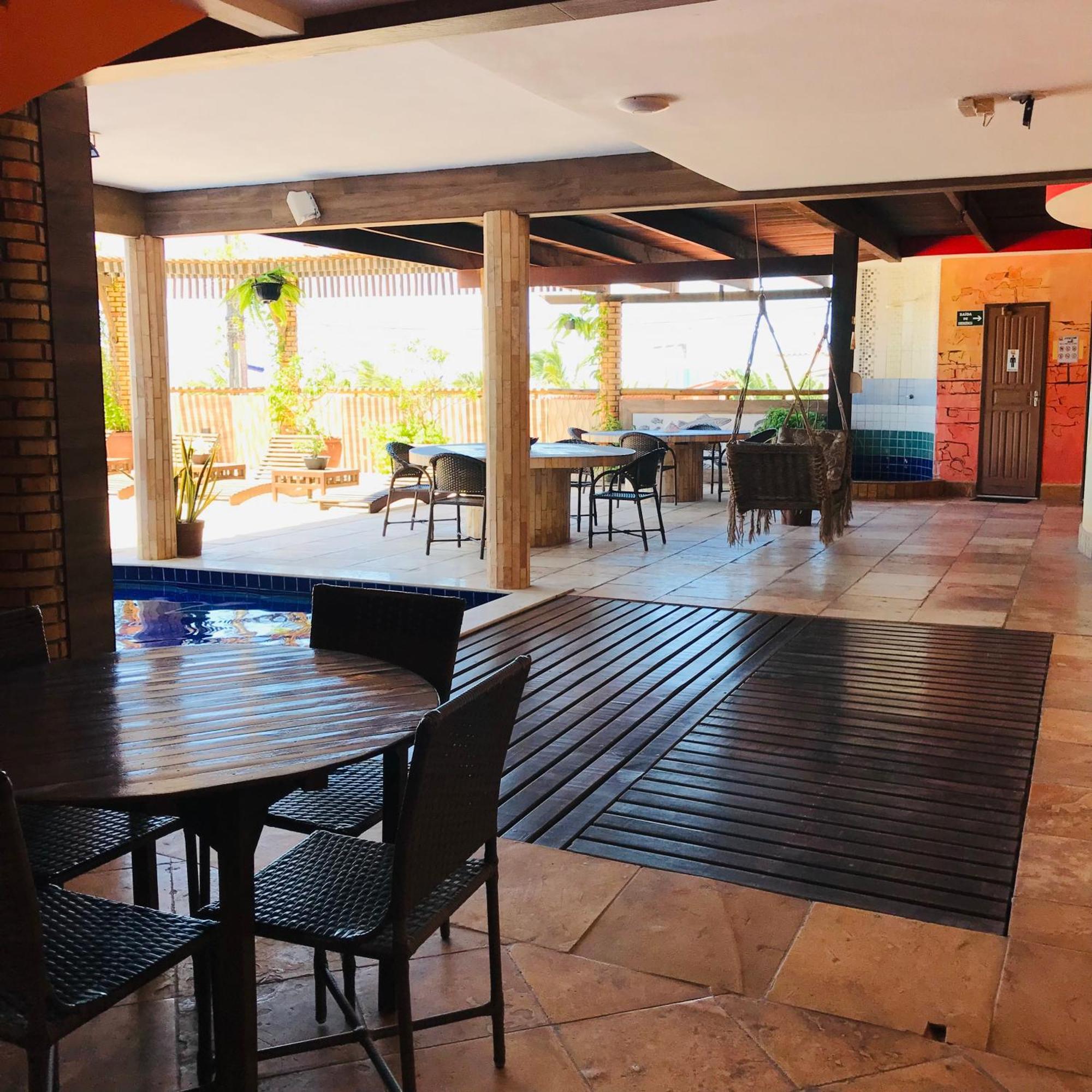 Hotel Pousada Latitude Canoa Quebrada Luaran gambar