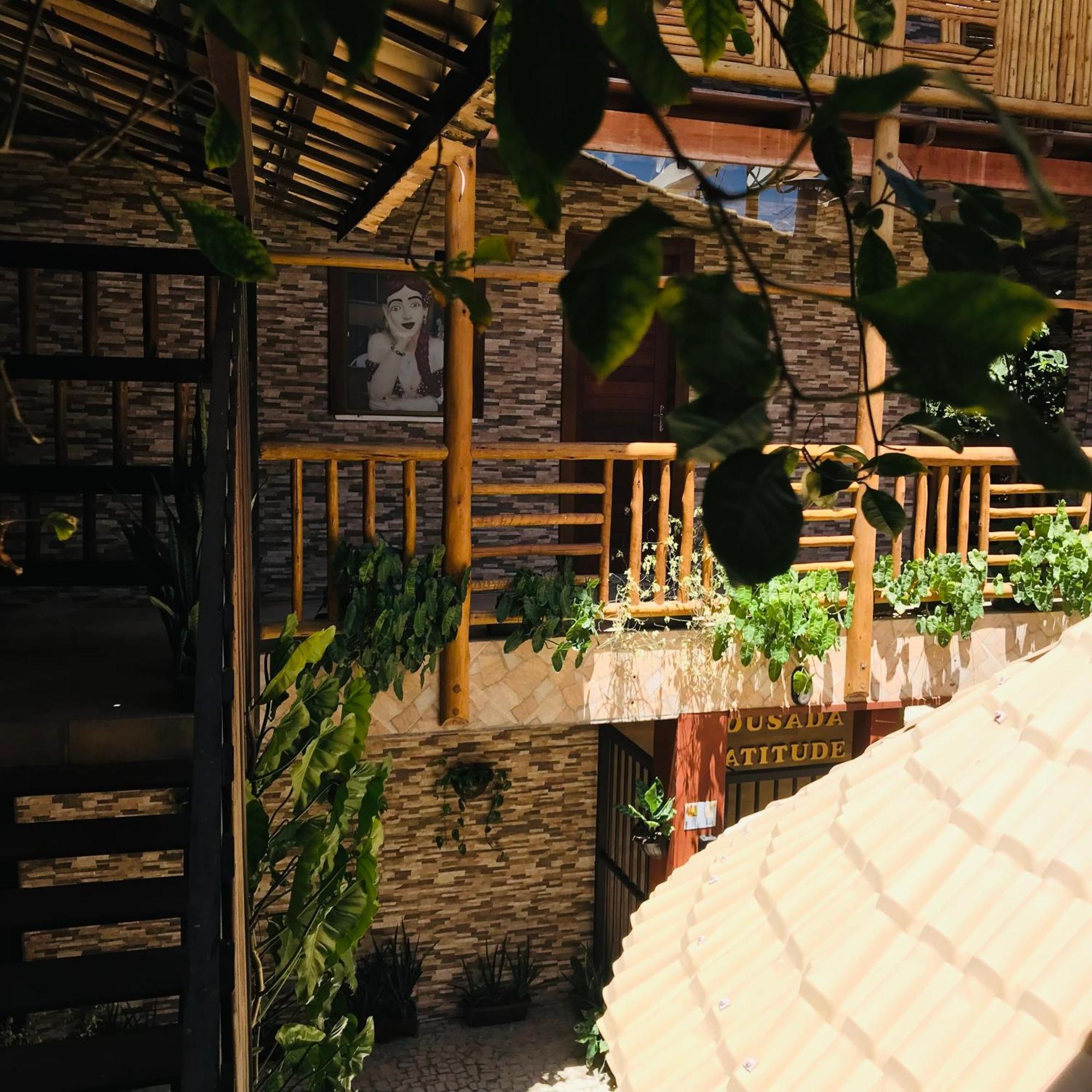 Hotel Pousada Latitude Canoa Quebrada Luaran gambar
