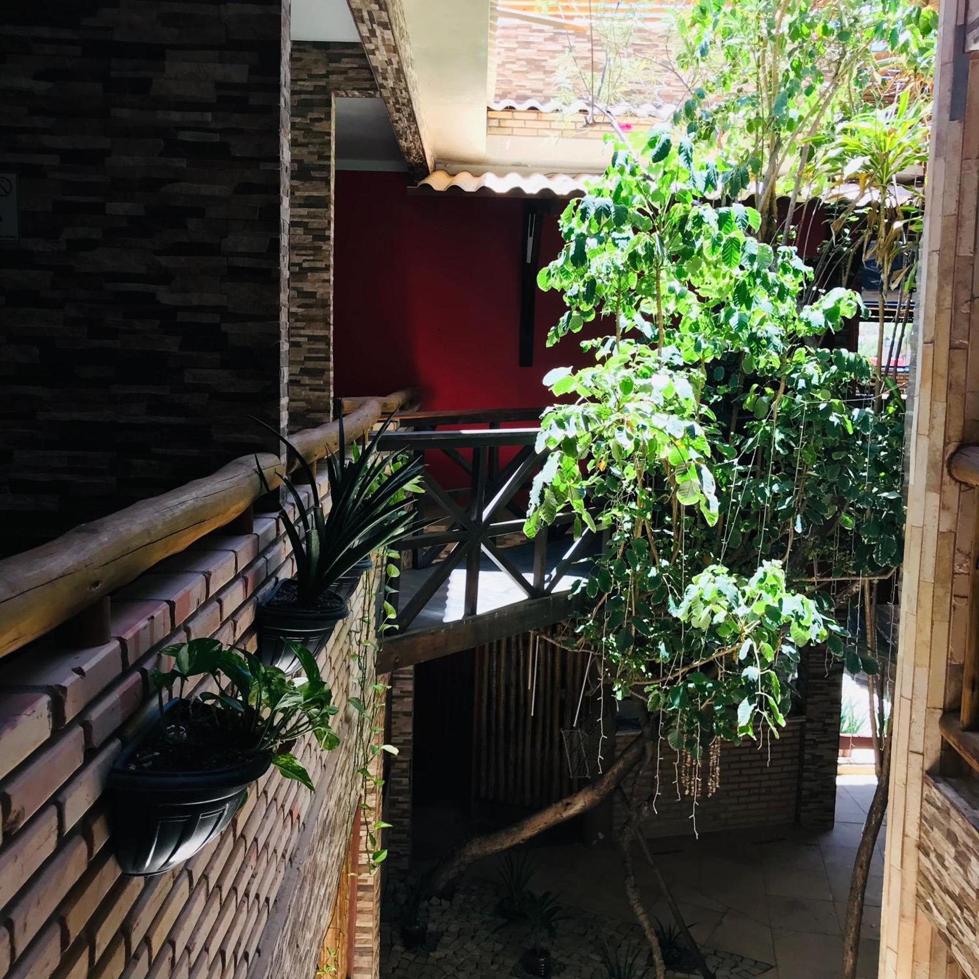 Hotel Pousada Latitude Canoa Quebrada Luaran gambar